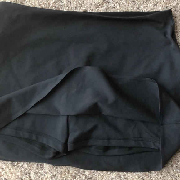 **SOLD**Nike Dry-fit Skort - Picture 3 of 4